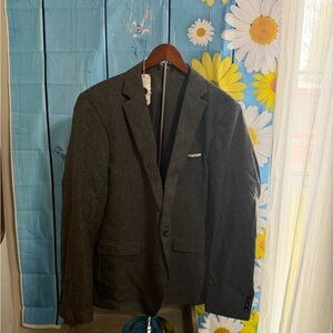 Men's Charcoal Gray Single-Breasted Blazer - Modern Tailored Sport Coat